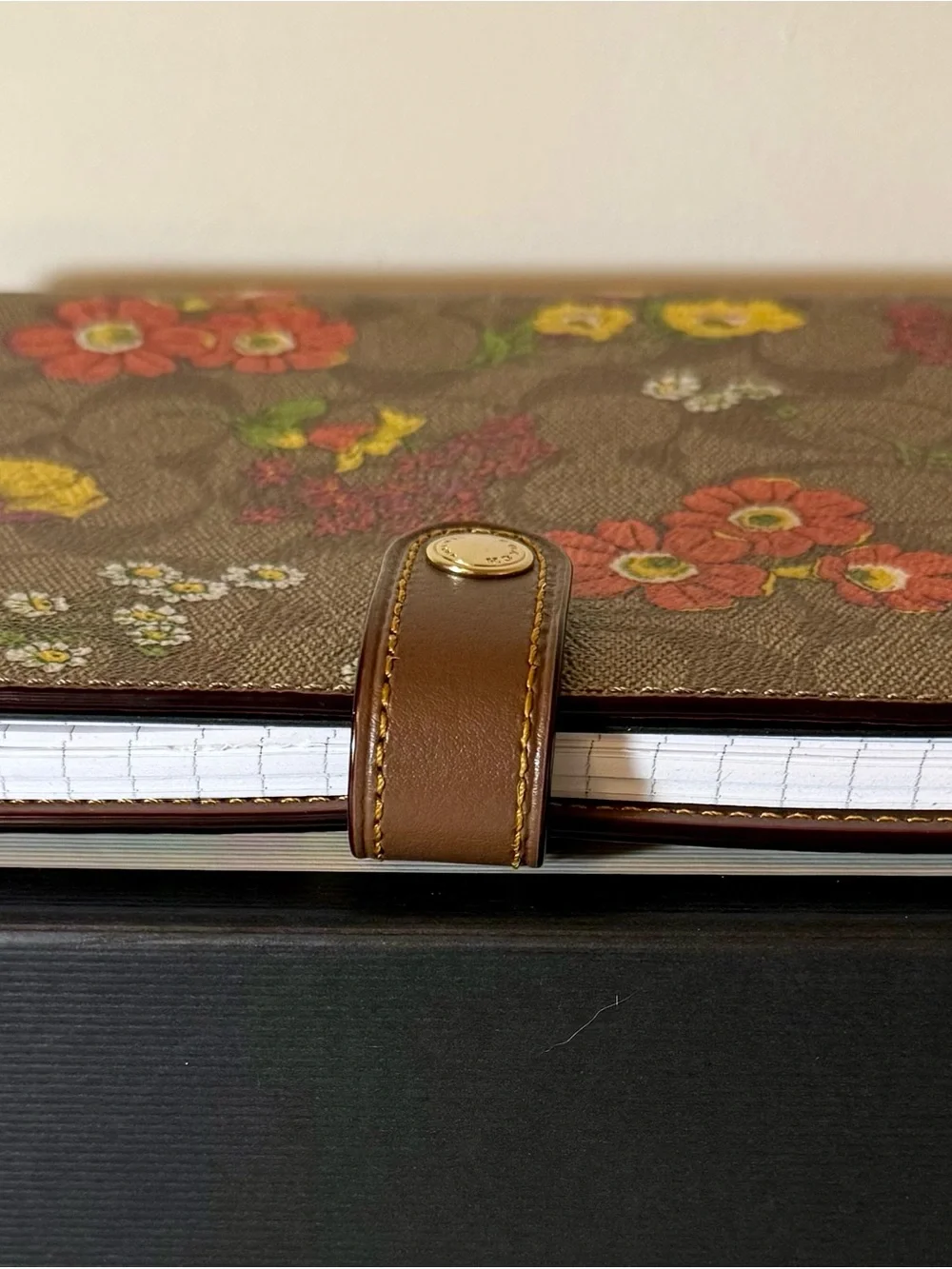 New Coach Tan & Floral Print Notebook CR423